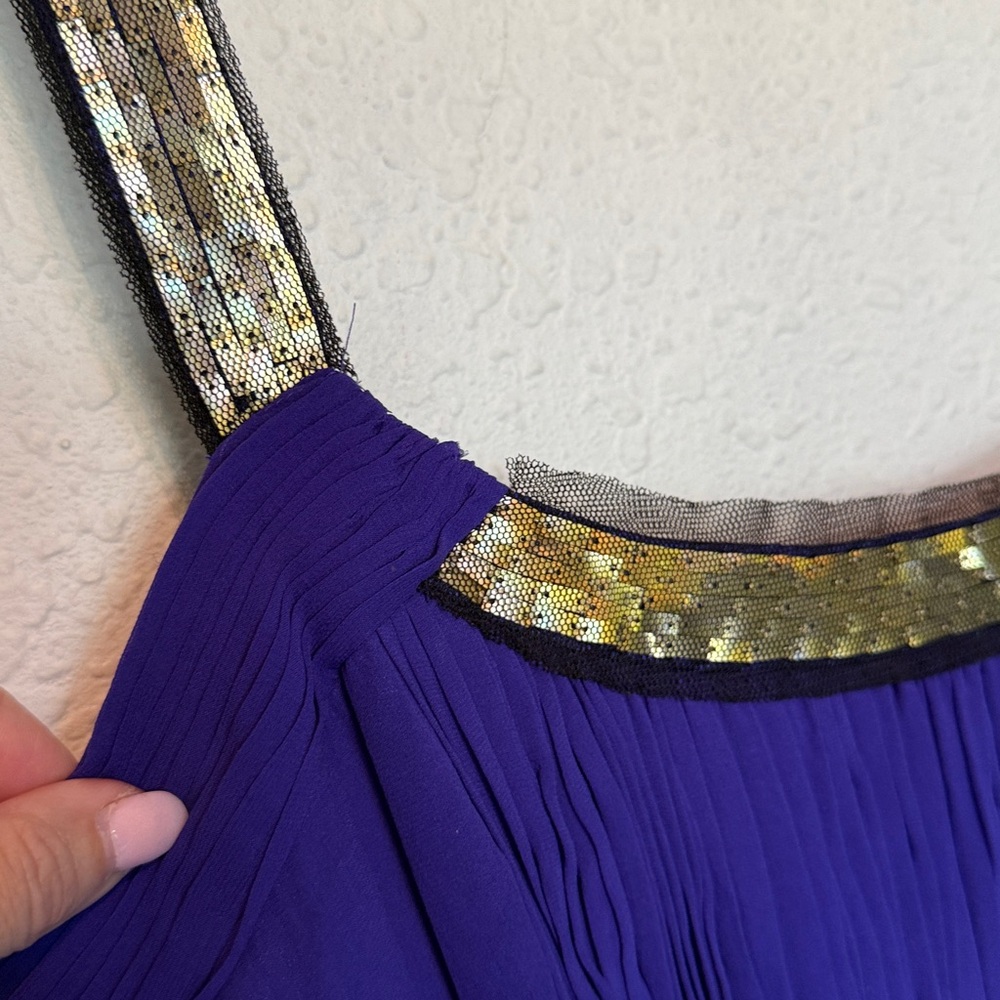 Perfect BCBGMAXAZIRA silk babydoll 90’s vibe dress - Picture 5 of 9